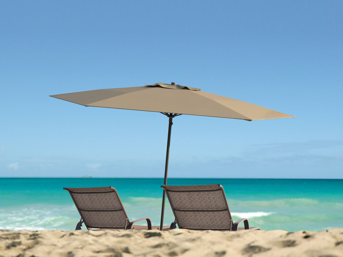 Sandy brown 7.5ft beach umbrella with UV protection, sturdy aluminum pole, tilt mechanism, and vented canopy for wind resistance. Ideal for beach outings and outdoor shade.